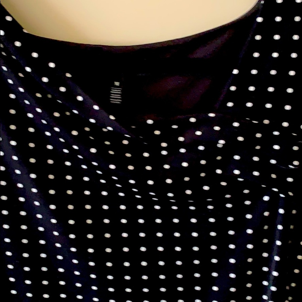 White House Black Market pretty polka dot top.